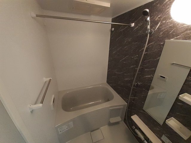 コンパクトで使いやすいお風呂です ジョイ　ハウス