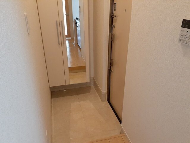 明るい玄関です ファミーユ　フェリーチェ