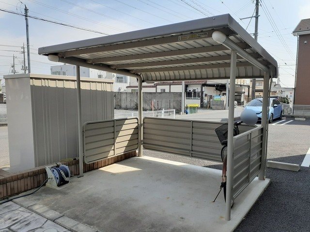  ファミーユ　フェリーチェ