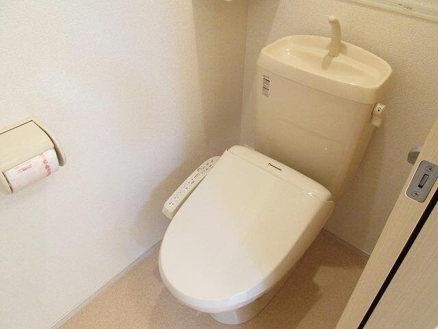 シンプルで使いやすいトイレです ブライト・パ－ク東雲