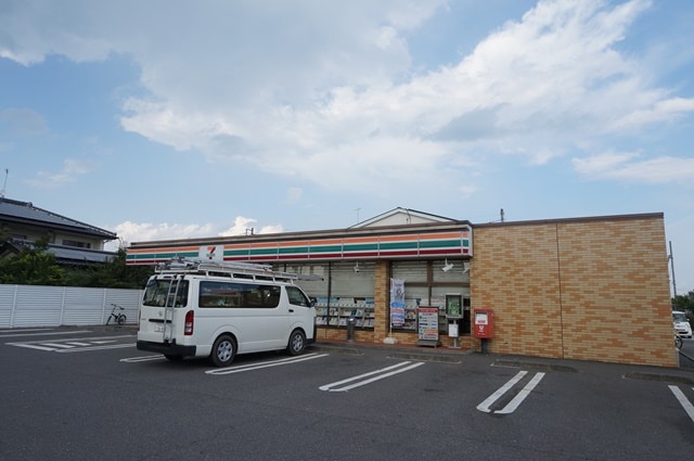 セブンイレブン 壬生大師町店(コンビニ)まで135m ブライト・パ－ク東雲