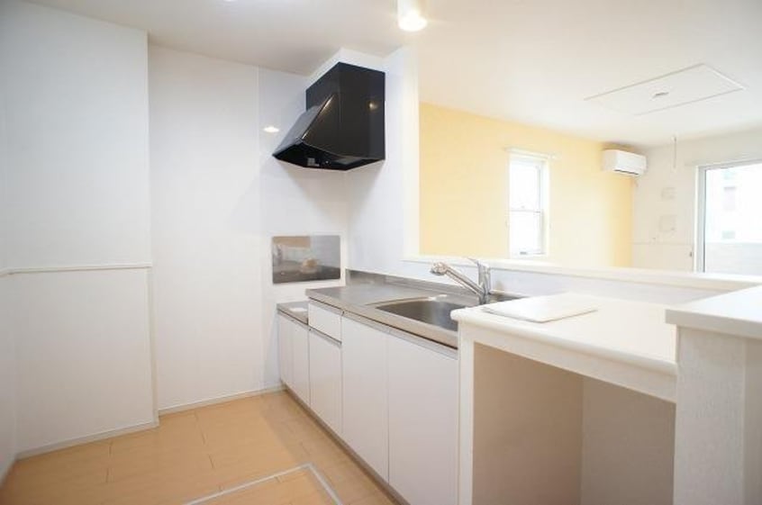 キッチンでお料理をお楽しみください シャトーハイツＢ