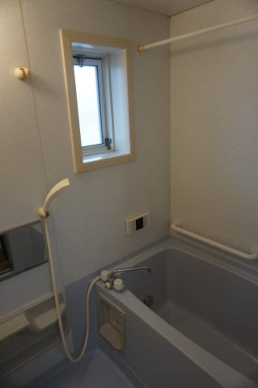  コーポソレイユ　B