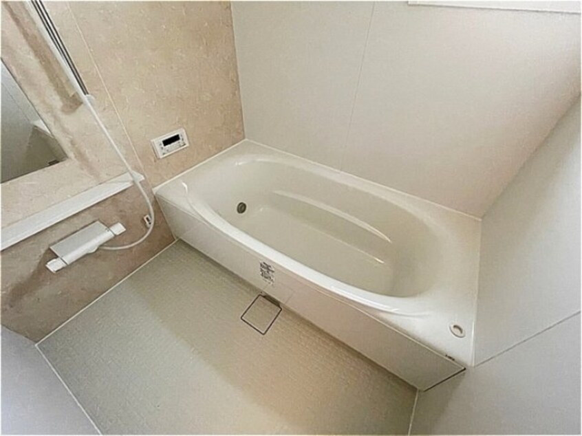 換気暖房乾燥機付き浴室 ルアナ