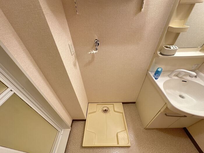 洗濯機置き場 カーサソラーレ Ｂ