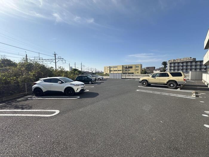 駐車場 クレストコート Ａ