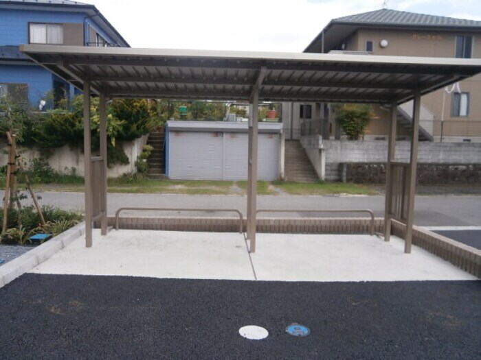 駐輪場 ファボーレ