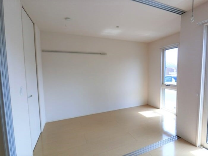 洋室 ハングバー、ウォークインクローゼット付き フェリオ