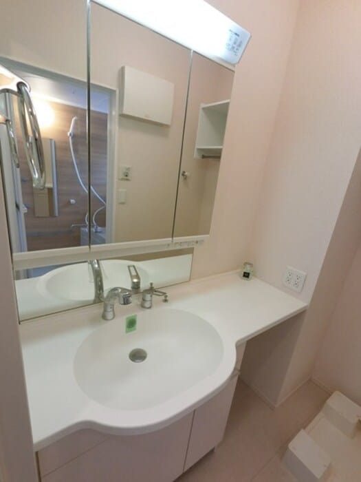 カウンター付き洗髪洗面化粧台 フェリオ