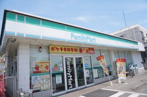 ファミリーマート 雀の宮七丁目店(コンビニ)まで748m ポルテボヌールA棟