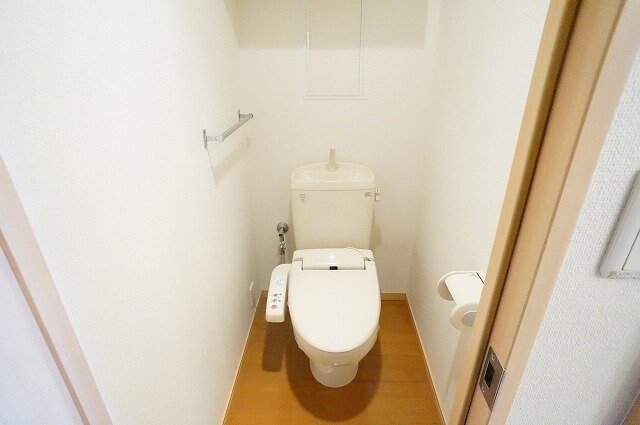 コンパクトで使いやすいトイレです カーサ　ソレアード