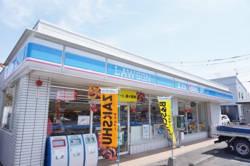 ローソン 宇都宮問屋町店(コンビニ)まで725m グリーンハイツ Ｈ