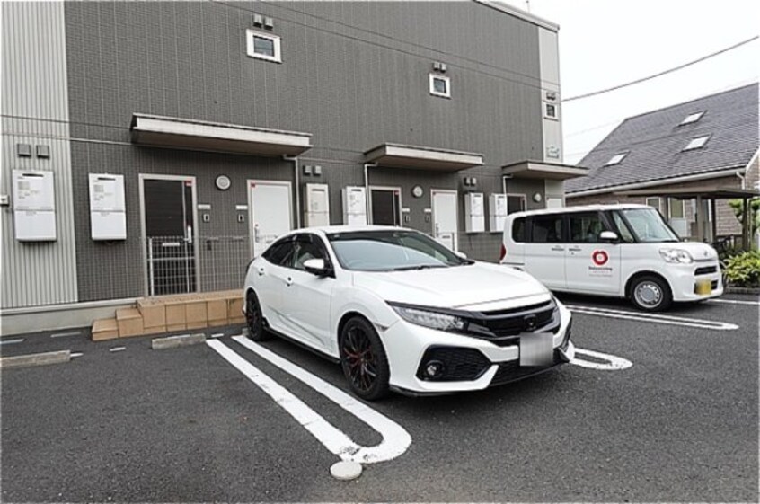 駐車場 アルヴィータ
