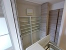 ＬＤＫ・収納 イーストコート Ｂ
