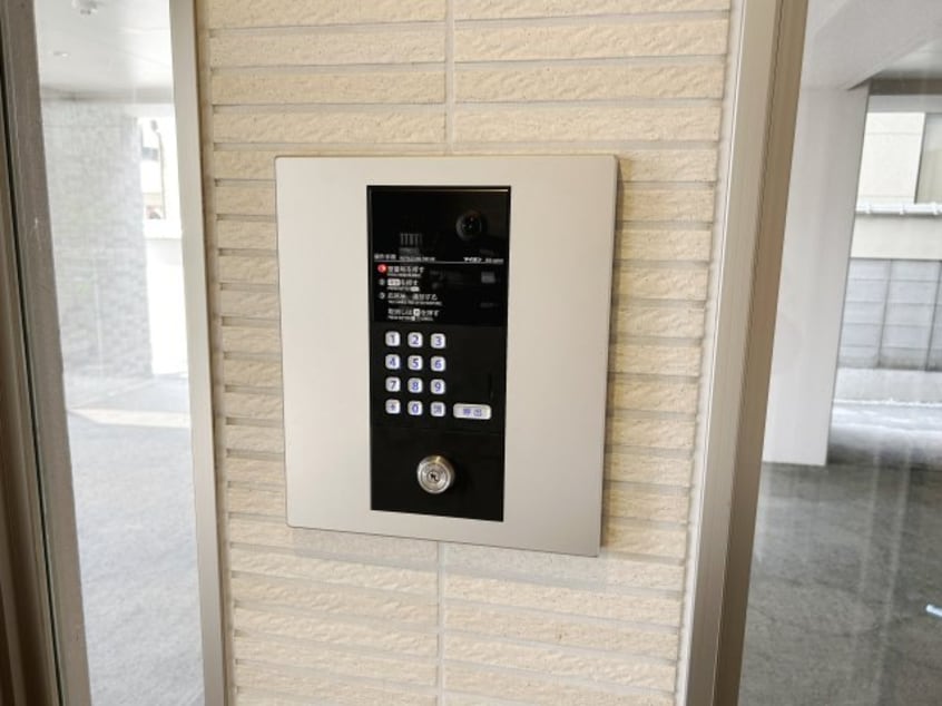  エソール駅前通り