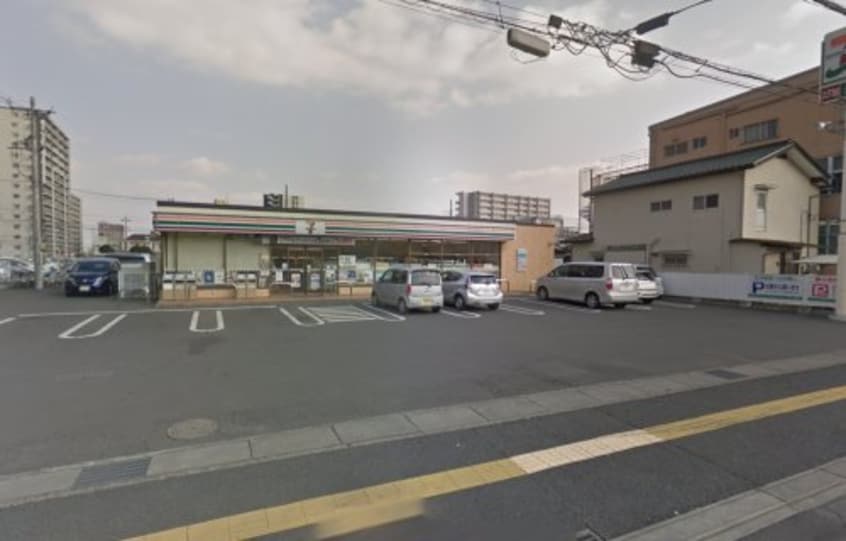 セブンイレブン 宇都宮陽東8丁目店(コンビニ)まで709m ラベージ