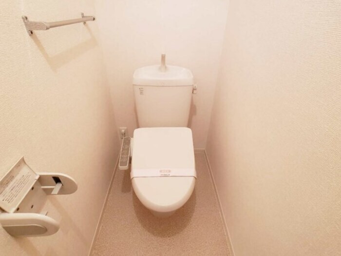 温水洗浄暖房便座のトイレ カサグランデ藤 Ⅱ
