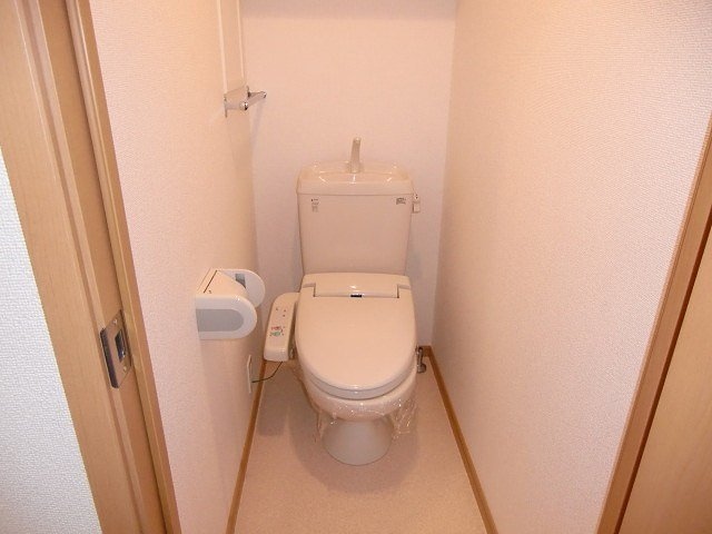 コンパクトで使いやすいトイレです カーサ・ソーレ