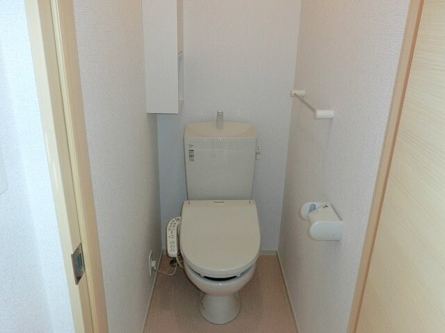 清潔感のあるトイレです サンライズガーデン　Ｂ