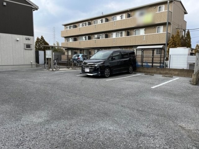 駐車場 ラ･ルーチェ