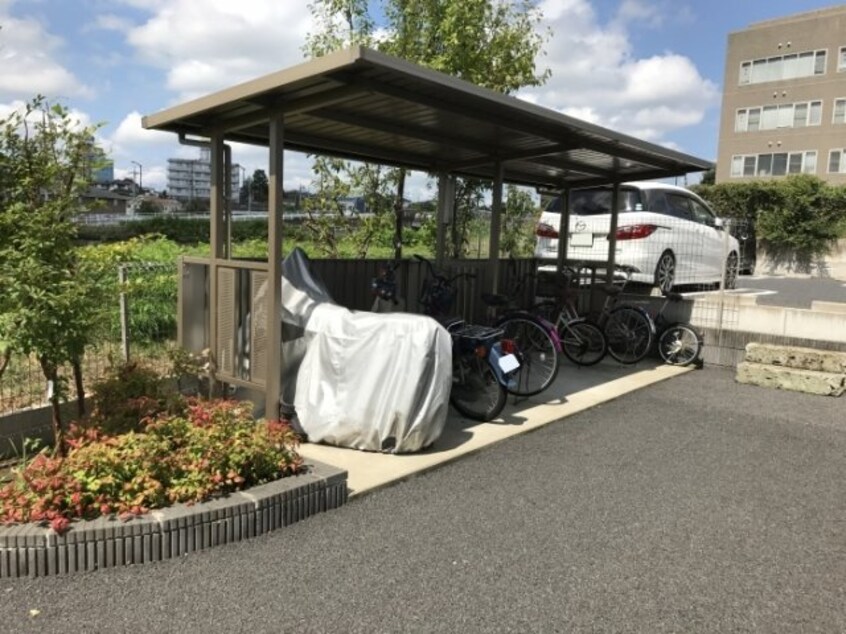 駐輪場 クレストコート Ｂ