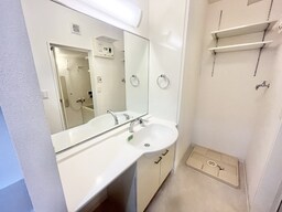 洗髪洗面化粧台