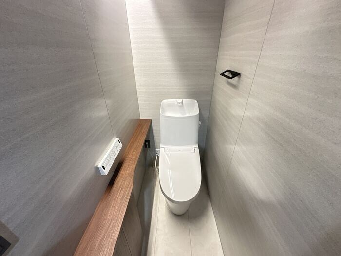 トイレ D-GLANZ EAST