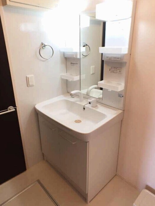 洗髪洗面化粧台 アメージングエステート