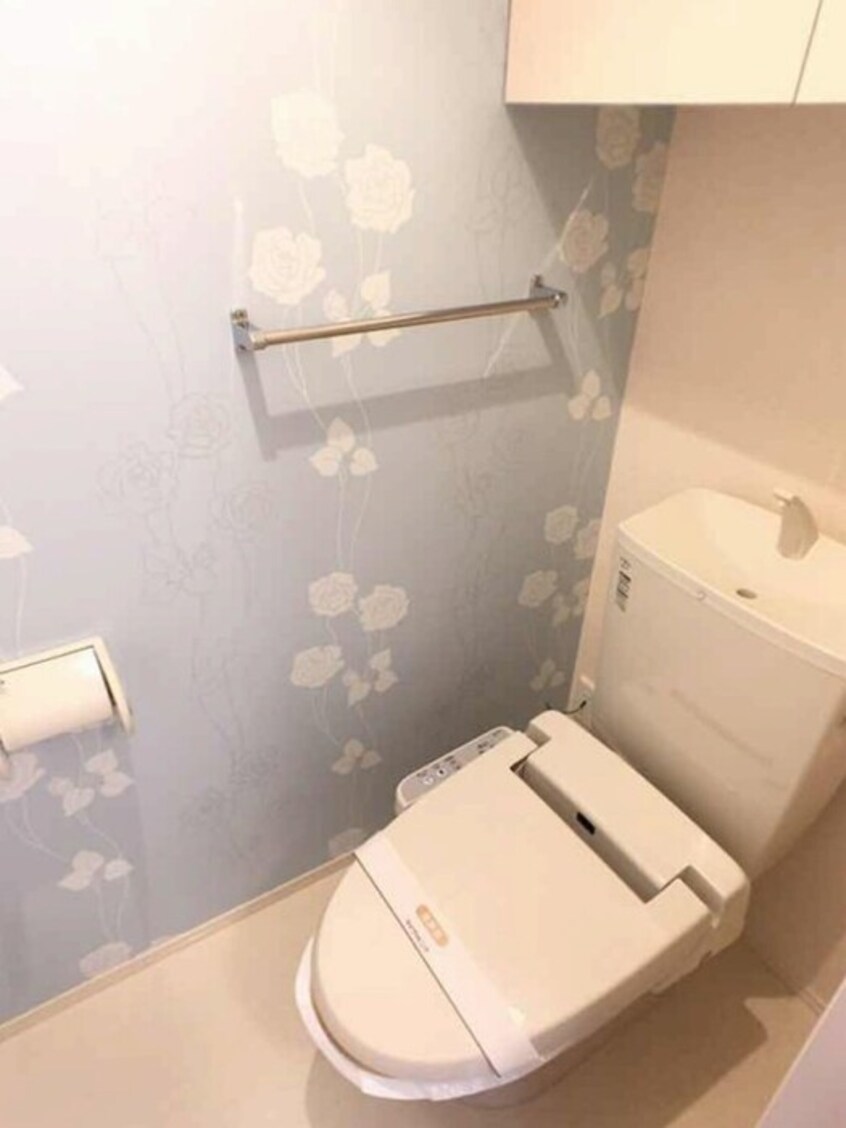 温水洗浄暖房便座のトイレ アメージングエステート