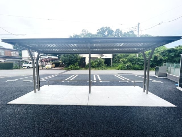 駐輪場 パラディ