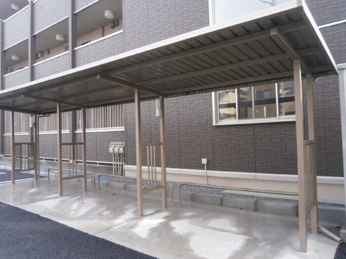 駐輪場 ＧＲＡＮＤＦＯＲＴ ＣＨＯＥＩ