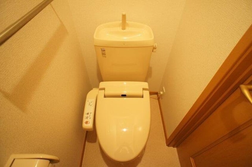 シンプルで使いやすいトイレです ラフレシール　Ｂ