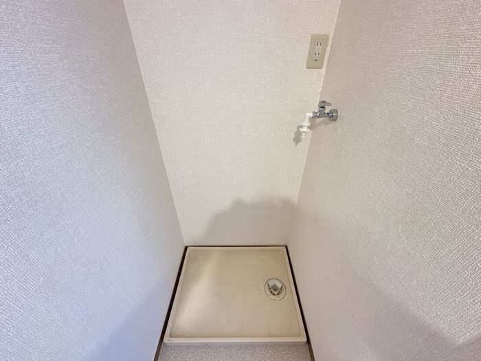 洗濯機置場 リビングタウン横田新町 Ｂ