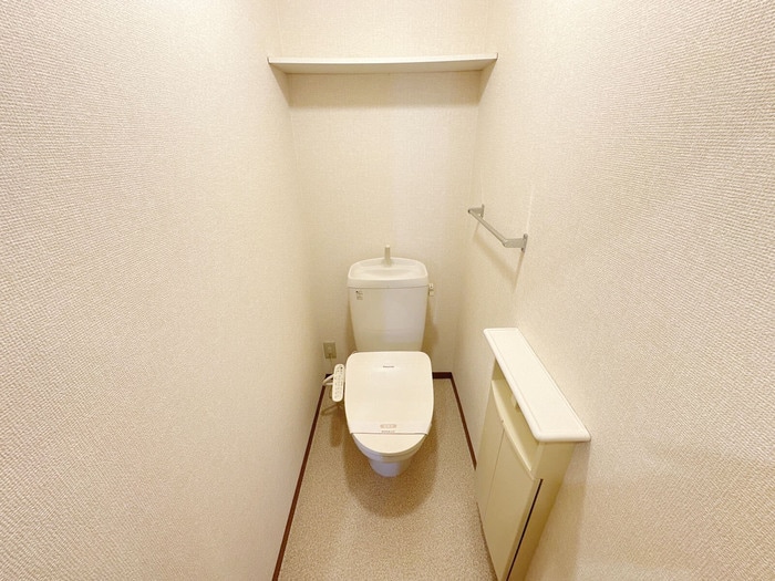 トイレ リビングタウン横田新町 Ｂ