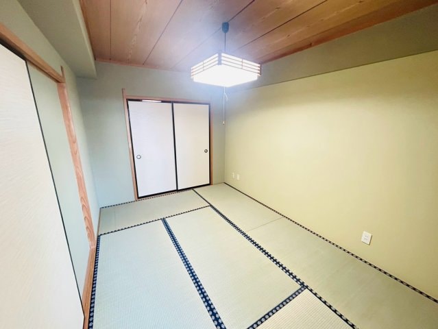  サングリートハイツ