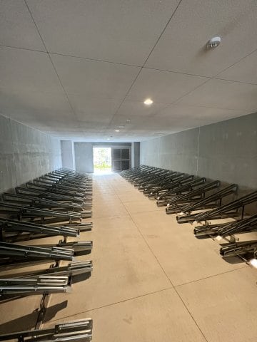 自転車置き場 ポレスター駅東公園ザ・タワー