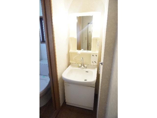  ウィングヴィラ枝野 D棟