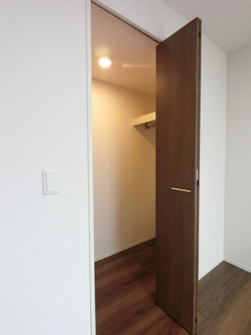 洋室 ウォークインクローゼット サンライトハイム陽東