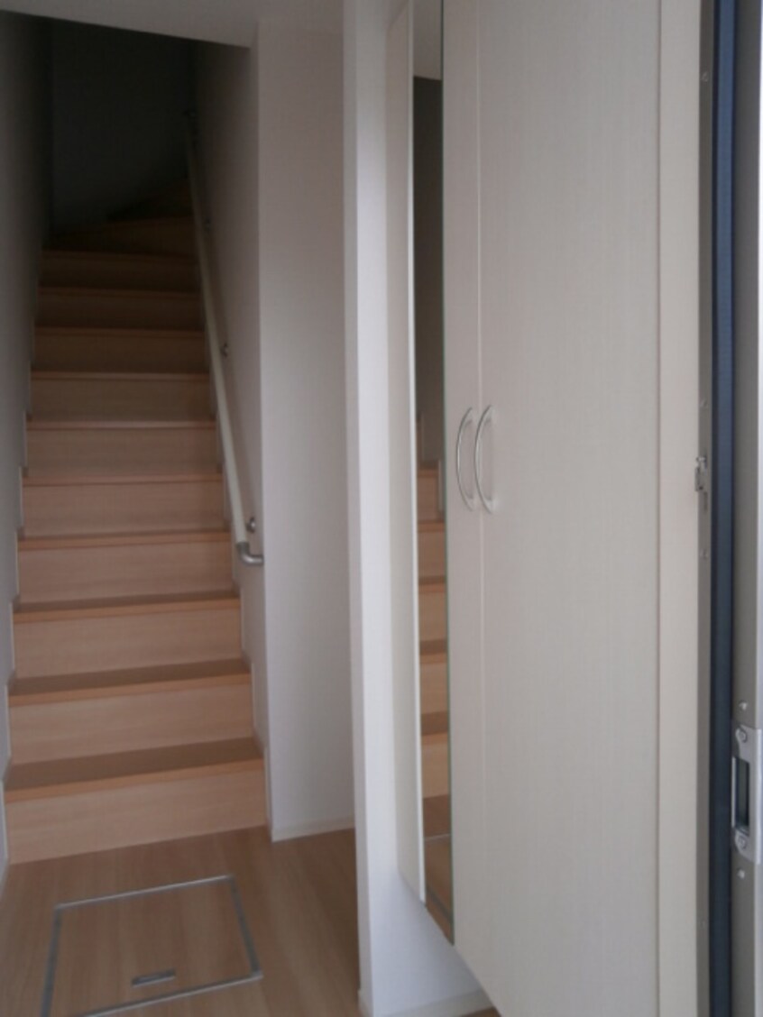 鏡付きシューズボックス フォーゲルテラス リラ Ⅱ