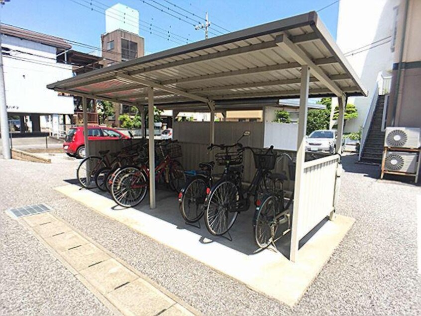 駐輪場 エルスリー緑