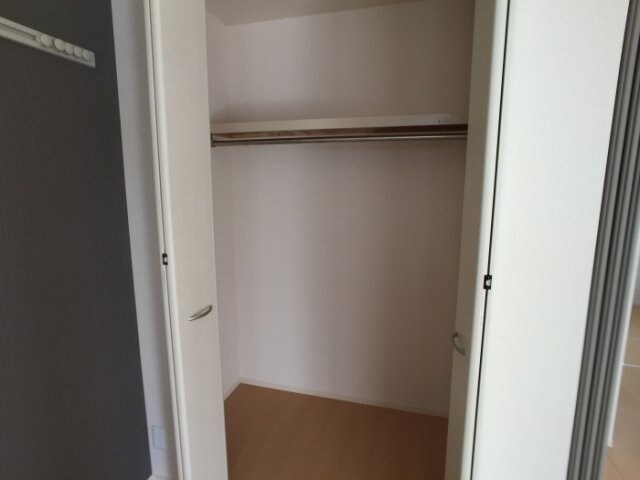 洋室・収納 シャルムトロン Ｃ