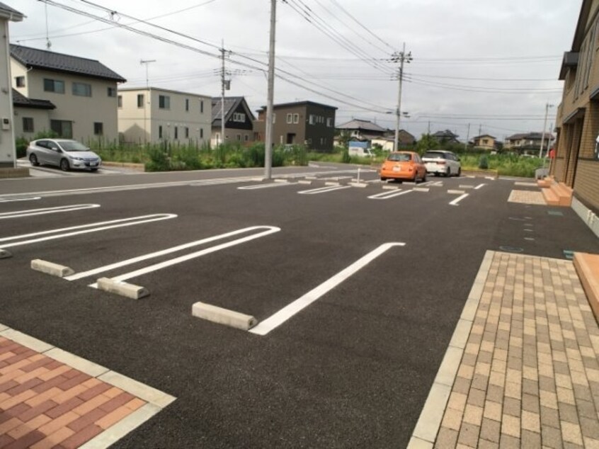 駐車場 シャン・クレール