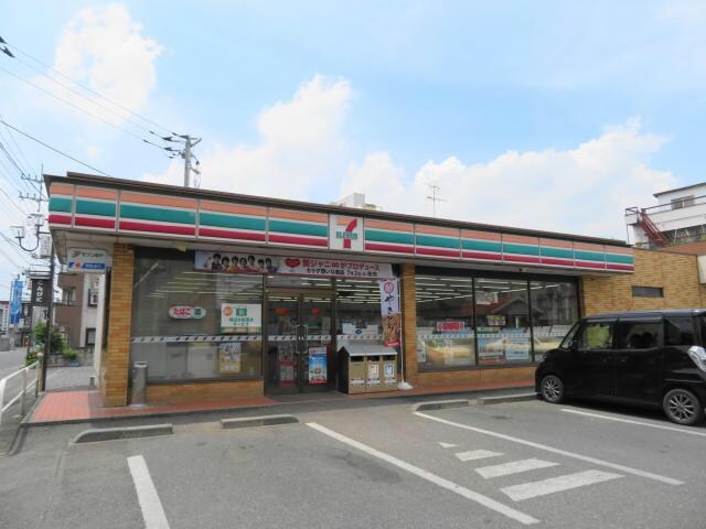 セブンイレブン 結城中央店(コンビニ)まで758m フォンティーヌ結城 Ｂ