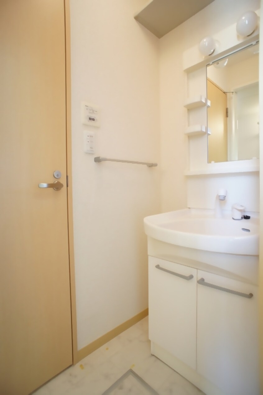  サンモールＢ棟