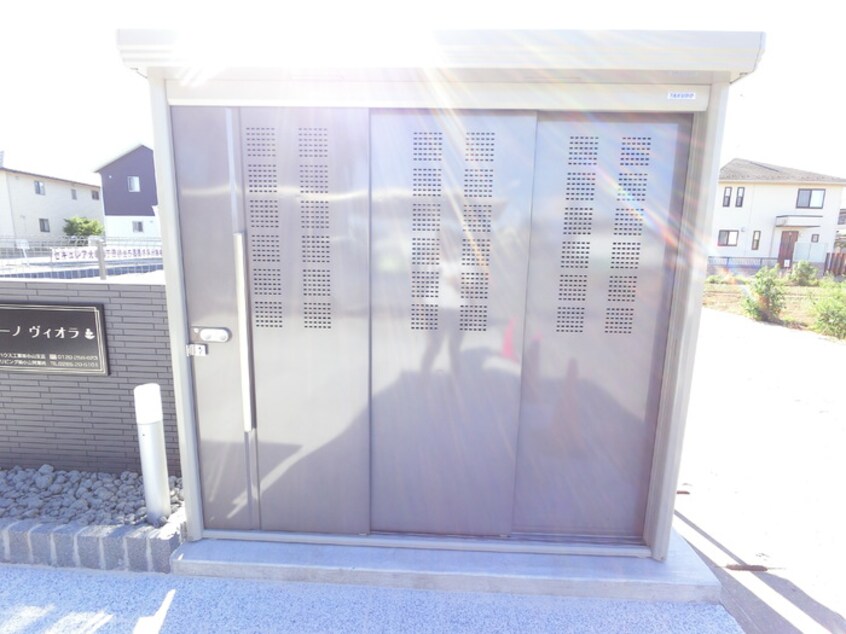 ごみステーション ピーノ・ヴィオラ 住居