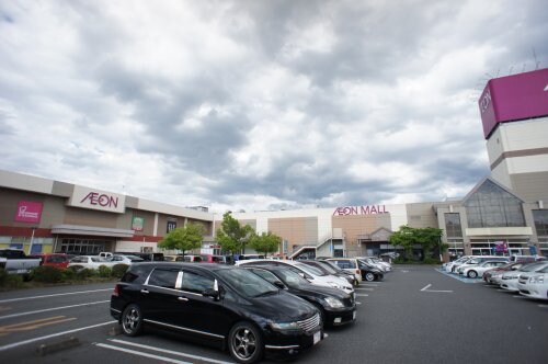 イオンモール小山(ショッピングセンター/アウトレットモール)まで1379m ピーノ・ヴィオラ 住居