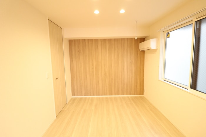 洋室 Ｄ-ＲＯＹＡＬ中央 ＥＡＳＴ