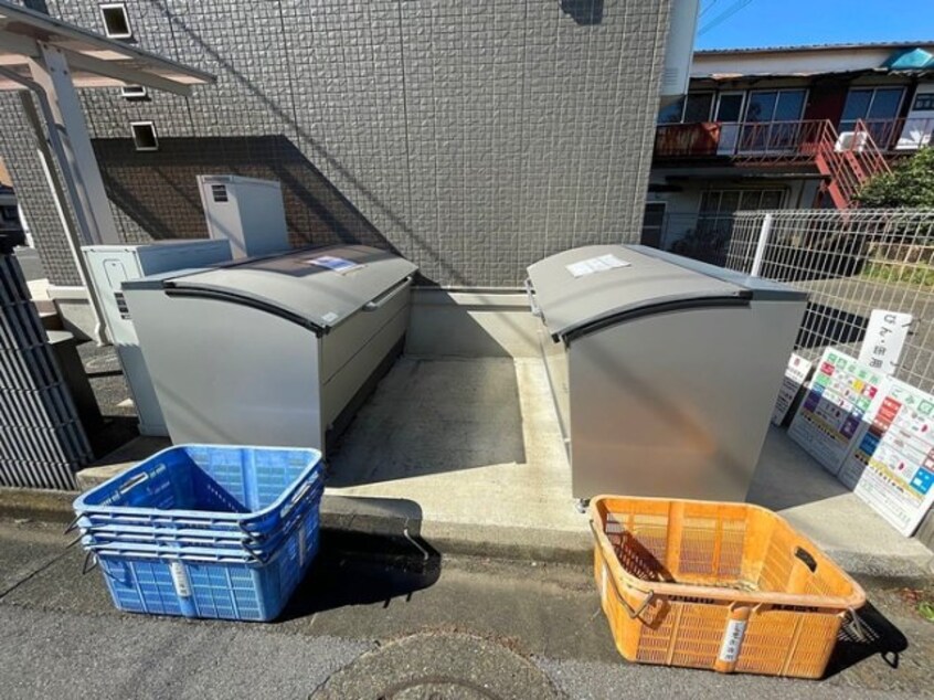 ごみステーション Ｄ-ｒｏｏｍＢｕｓｉｎｅｓｓ花垣