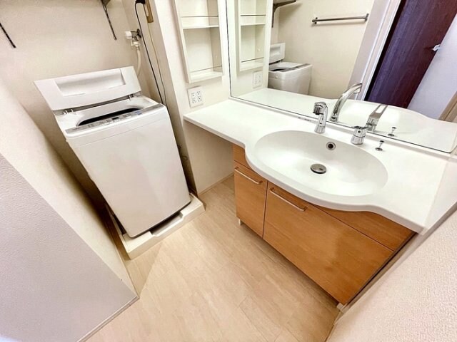 洗濯機つき洗面所 Ｄ-ｒｏｏｍＢｕｓｉｎｅｓｓ小山