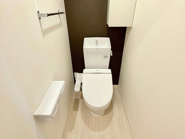 温水洗浄暖房便座付きトイレ Ｄ-ｒｏｏｍＢｕｓｉｎｅｓｓ小山